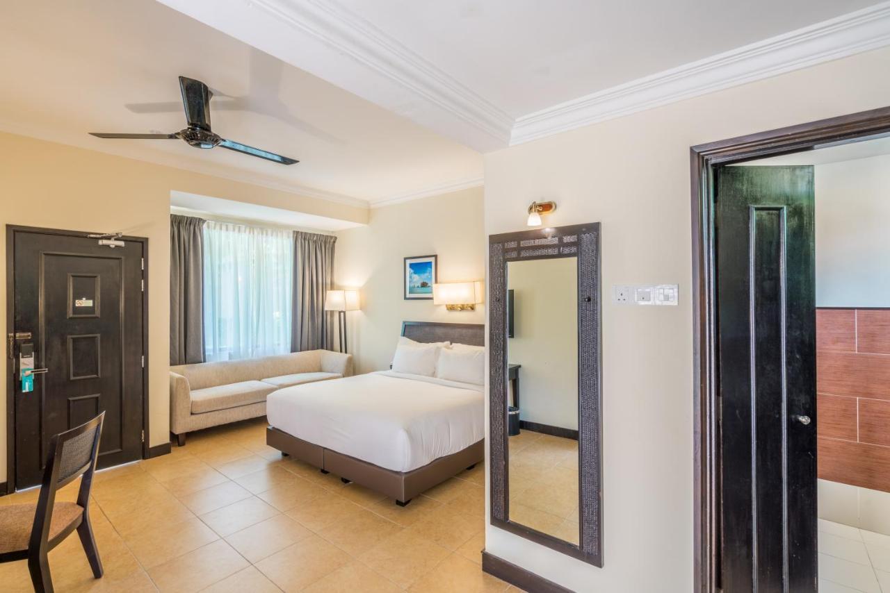 คามาร์ รีสอร์ต ลังกาวี Hotel ปันไตเจอนัง ภายนอก รูปภาพ