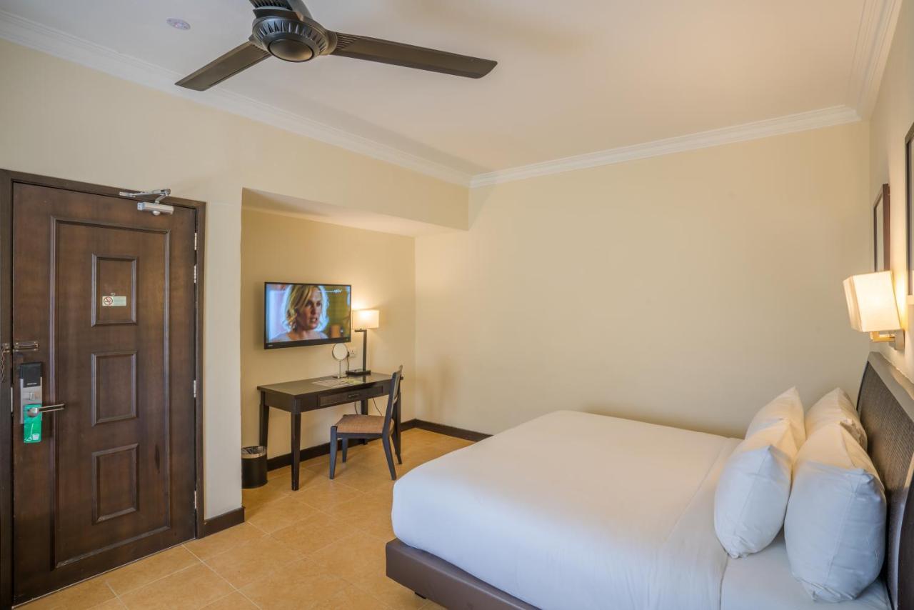 คามาร์ รีสอร์ต ลังกาวี Hotel ปันไตเจอนัง ภายนอก รูปภาพ